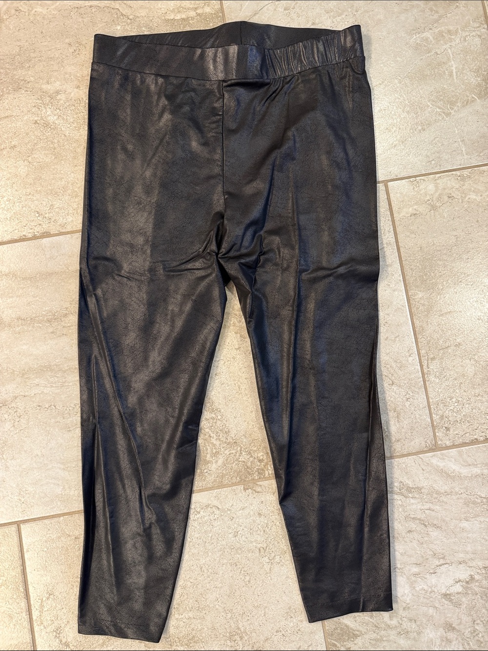 Vince Camuto Black Faux Leather Leggings